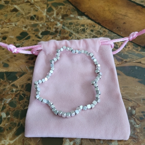 Silver Beaded Bracelet And Pink Pouch - Picture 1 of 1